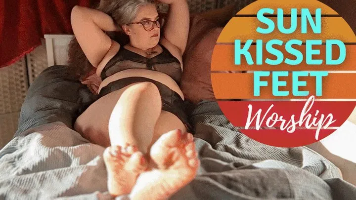 Sunset Foot Worship: Foot Focused POV at OctoGoddess Pretty Feet While She Reads