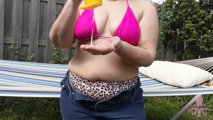 BBW MiLF Outdoor Masturbation: OctoGoddess Devora Moore in a pink Bikini and jeans shorts touches herself