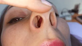 Alexa's deep nostrils