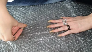 Bubble wrap in my nails