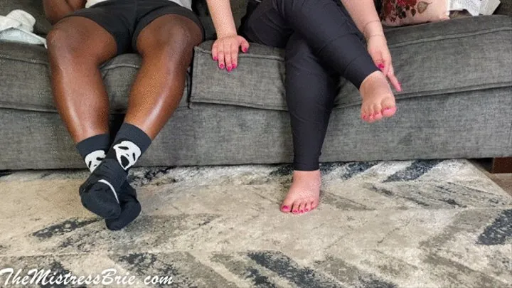 Mistress Brie Gets a Foot Massage