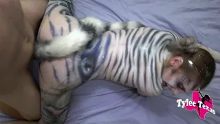 Body painted White tiger sex tape