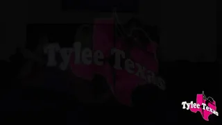 Roxie Rae Worships Tylee Texas petite feet