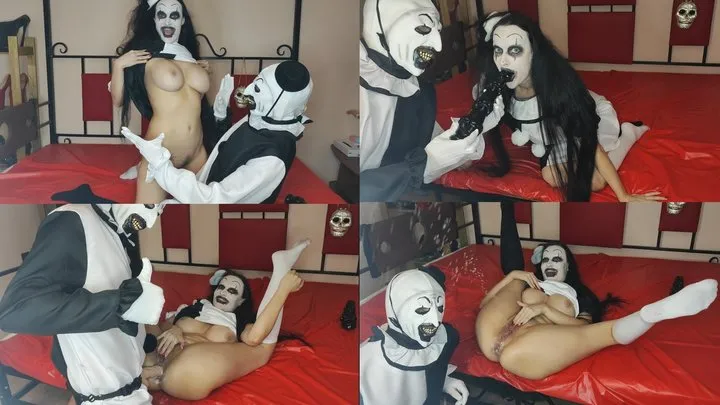 Terrifier Clown Art fucks all holes of his girlfriend with dildo and strapon