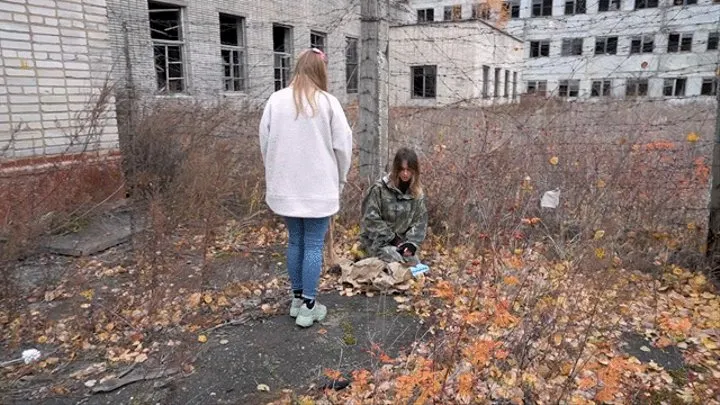 destruction of a bitch's feet in an abandoned prison