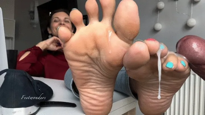 Feetwonders- Lick CUM from teachers feet CEI