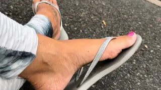 Feetwonders- Flip flop loser stares