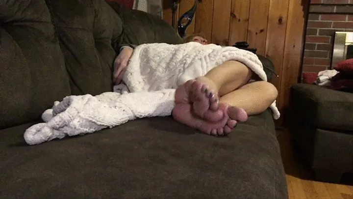 RUBBING AND MOANING SOLES AND TOES