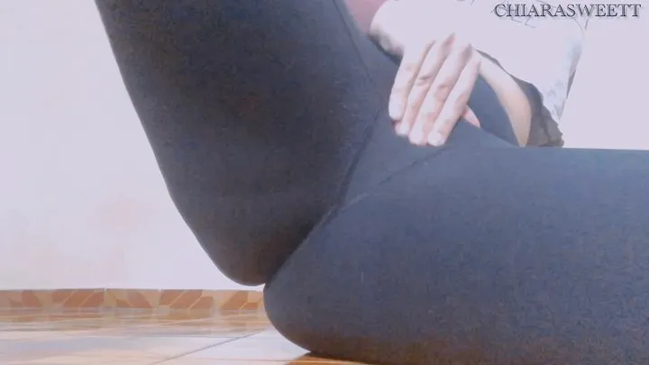 Legging Masturbation