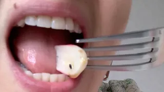 Perfect teeth crushing veggies