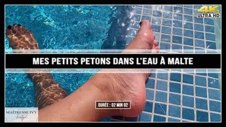 Mes petits petons dans l'eau à Malte