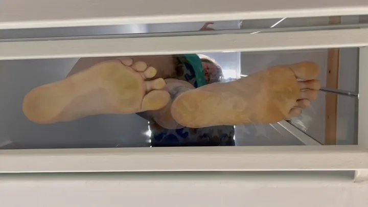 POV FOOT WORSHIP - Glass ladder