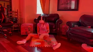 Ninapantie-VR Diaper Gaming Makes Me Hot