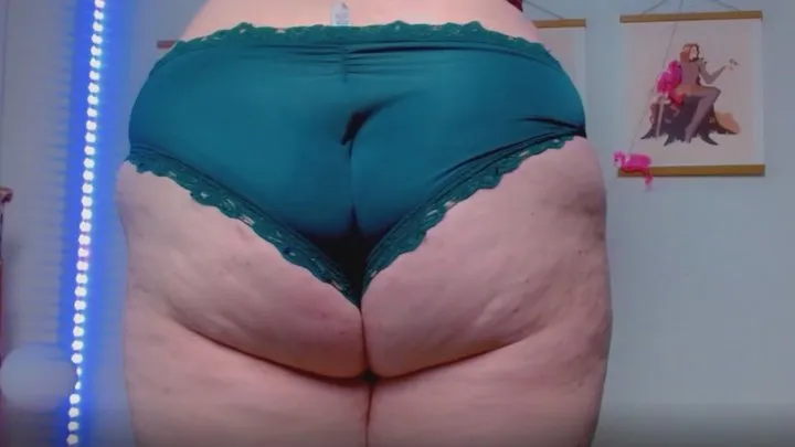 Girl shows off her cellulite for you