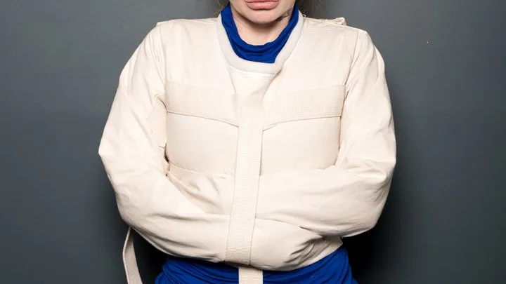 2215 Emmerald Barwise in Straitjacket Therapy Sesh