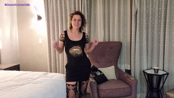 Fun MILF Vic Sec hotel haul NSFW