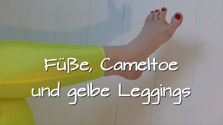 Feet, cameltoe and yellow leggings - Füße, Camelto und gelbe Leggings