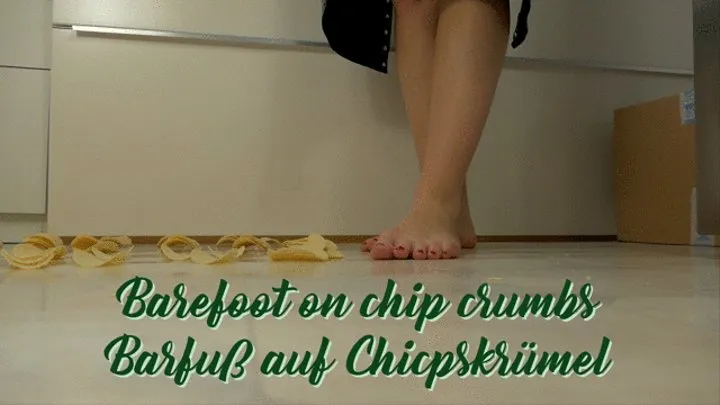 Barefoot on chip crumbs - Barfuß auf Chipskrümel