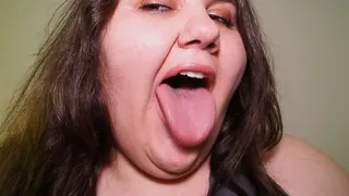 #1 The Queen's Hot Tongue (No Talk)