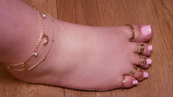 Royal BBW Feet #2 - (no talking)