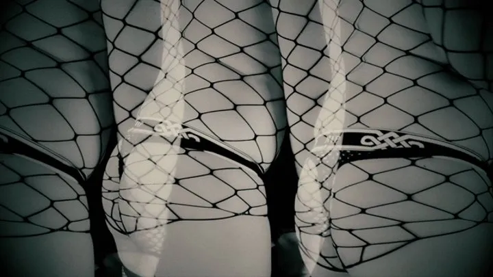 Solo Male Multi Fishnet PMV B&W