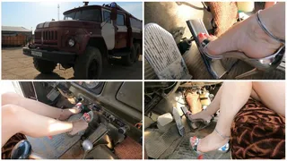 Really hard revving in soviet old fire truck overheated engine pedal pumping and air brake