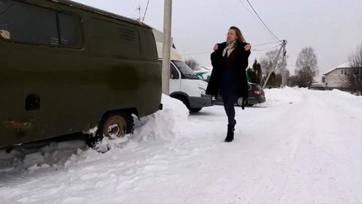 Pedal pumping in smelly opaque pantyhose in soviet jeep UAZ