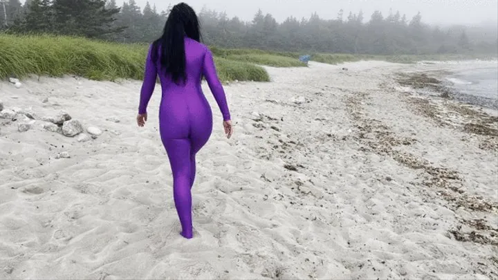 Catsuit Beach Walk