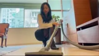 Giantess Aimee Chu Vacuuming Tines Accidentally In Office Lady Outfit