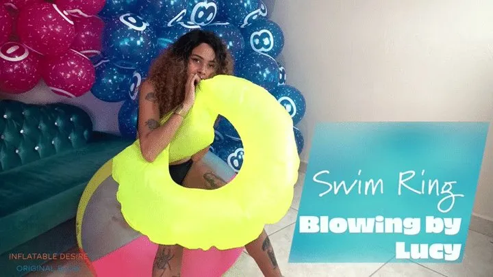 Lucy Blowing Green Swim Ring