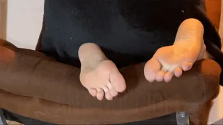LANA NOCCIOLI The HOT TEASER - HOT Foot Worship Showing Pussy