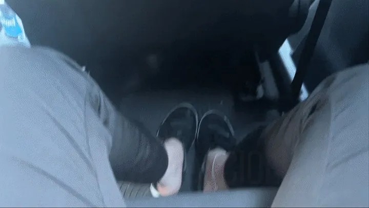 LANA NOCCIOLI in PUBLIC - SOLES tease while uber is UNAWARE