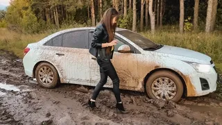 CAR STUCK Maria stuck playing with mud