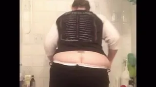 Bbw does household chores ass crack out wearing full bottom panties