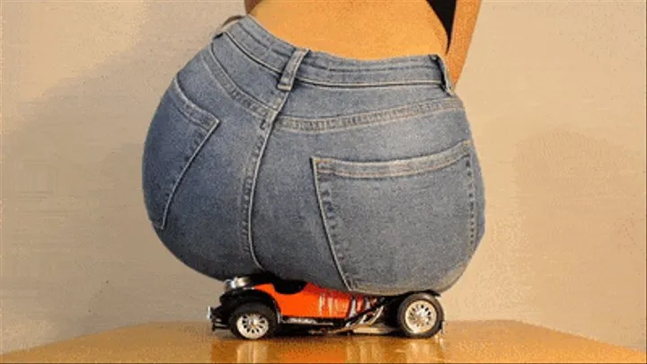 Melina Model Car Buttcrush and Crush