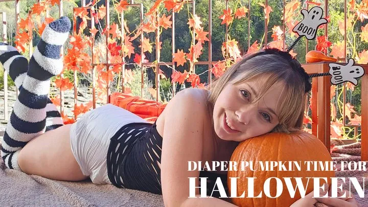 CUTE HALLOWEEN PUMPKIN CARVING IN MY DIAPER