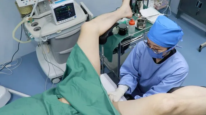 Hand job in Asian surgical gown?Part 5