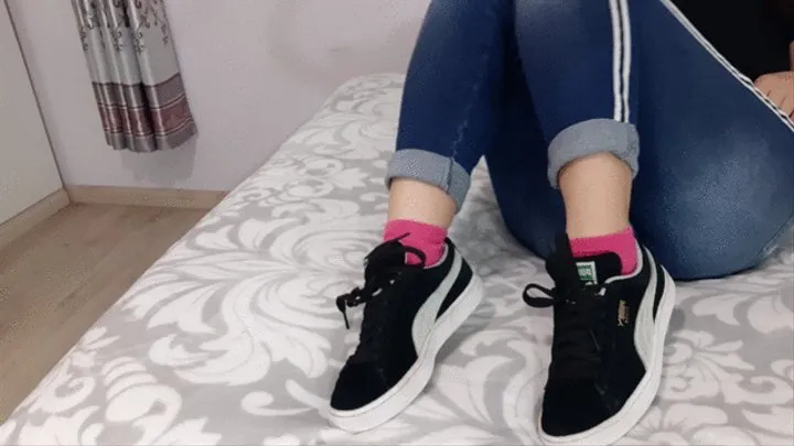 Sneakers and Feet - Foot Fetish