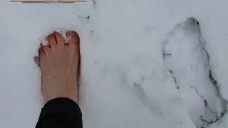 Socks and Soles get a Snow Day Outing! Watch my Bare Feet Leave Spread Toe Footprints... Brrr!