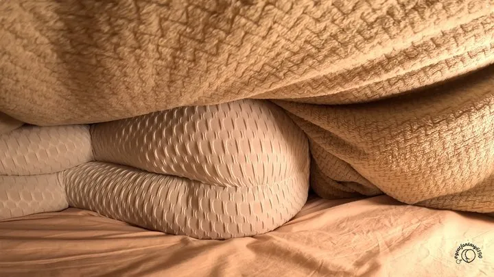 Dutch oven under blanket POV