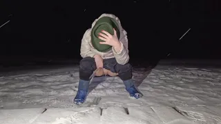 Snow and soft dick piss