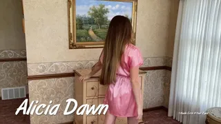 Alicia Dawn 4+ Minute Nude Display & Tease