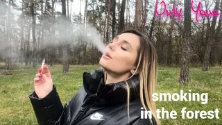 Quick smoke break in the forest (selfie)