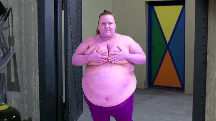 Violet Beauregarde is Naked, Bloated & Purple!