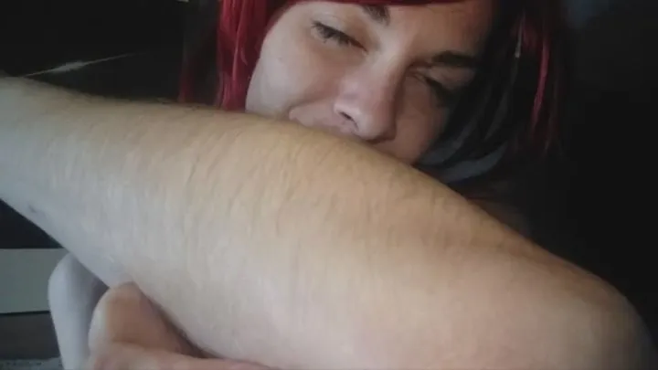 Cum hard for My hairy arms JOI