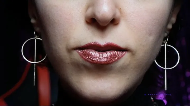 Goddess' lips