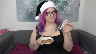 Mrs Claus brings Piss and cookies