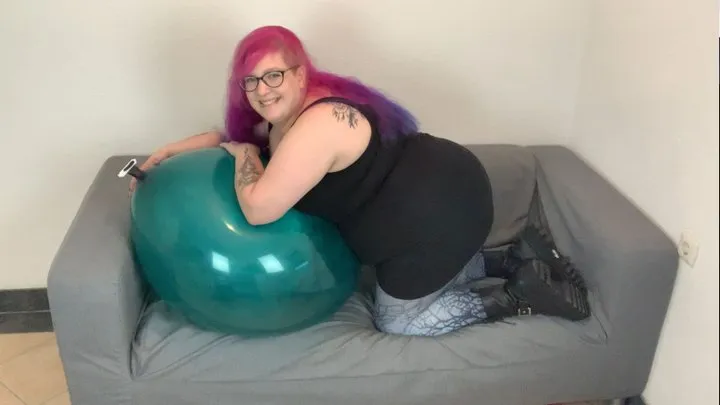 Blowing up and playing with 24'' balloon (non pop)