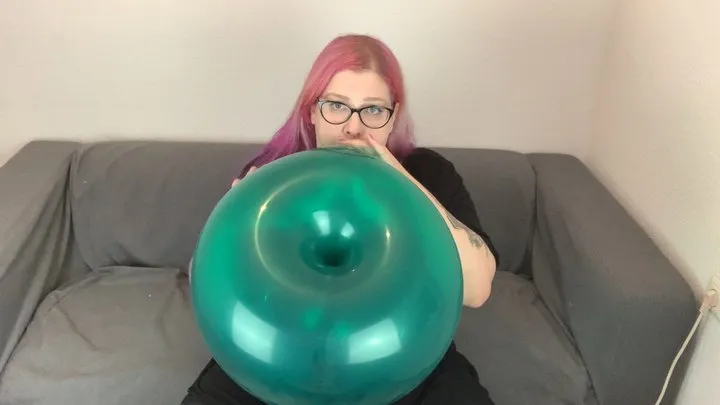 Blow to Pop Green Geo-Donut