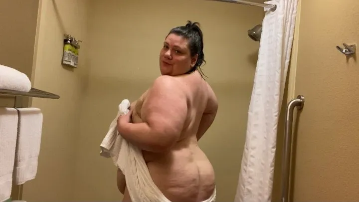 BBW HOTEL SHOWER